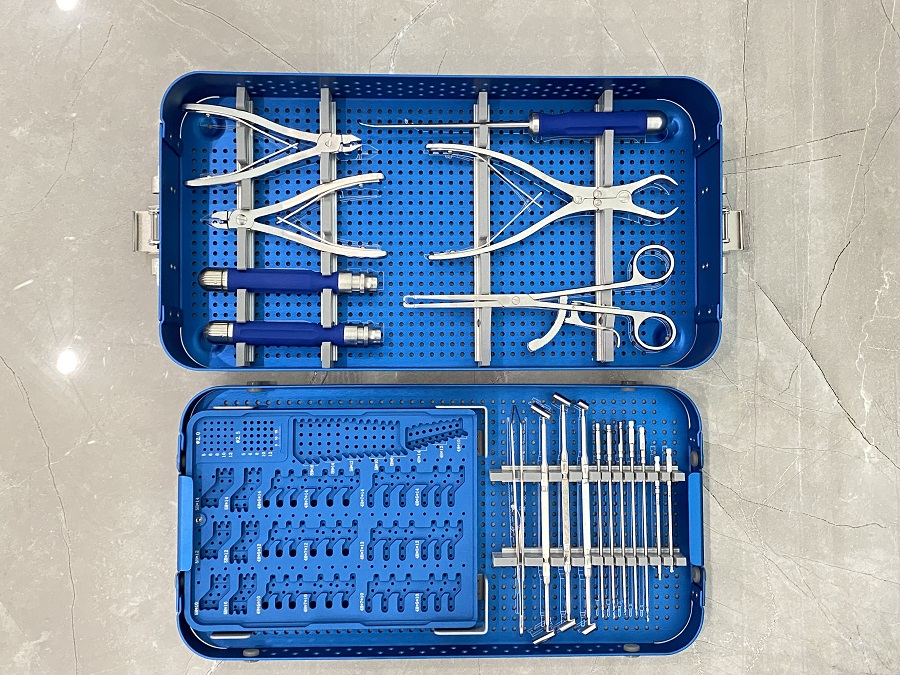 Ensemble d'instruments à plaque de façonnage laminaire