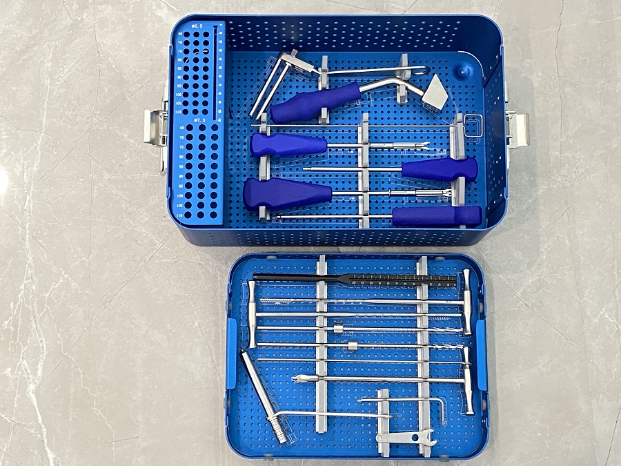 Ensemble d'instruments &agrave; vis canul&eacute;e 6,5/7,3 mm