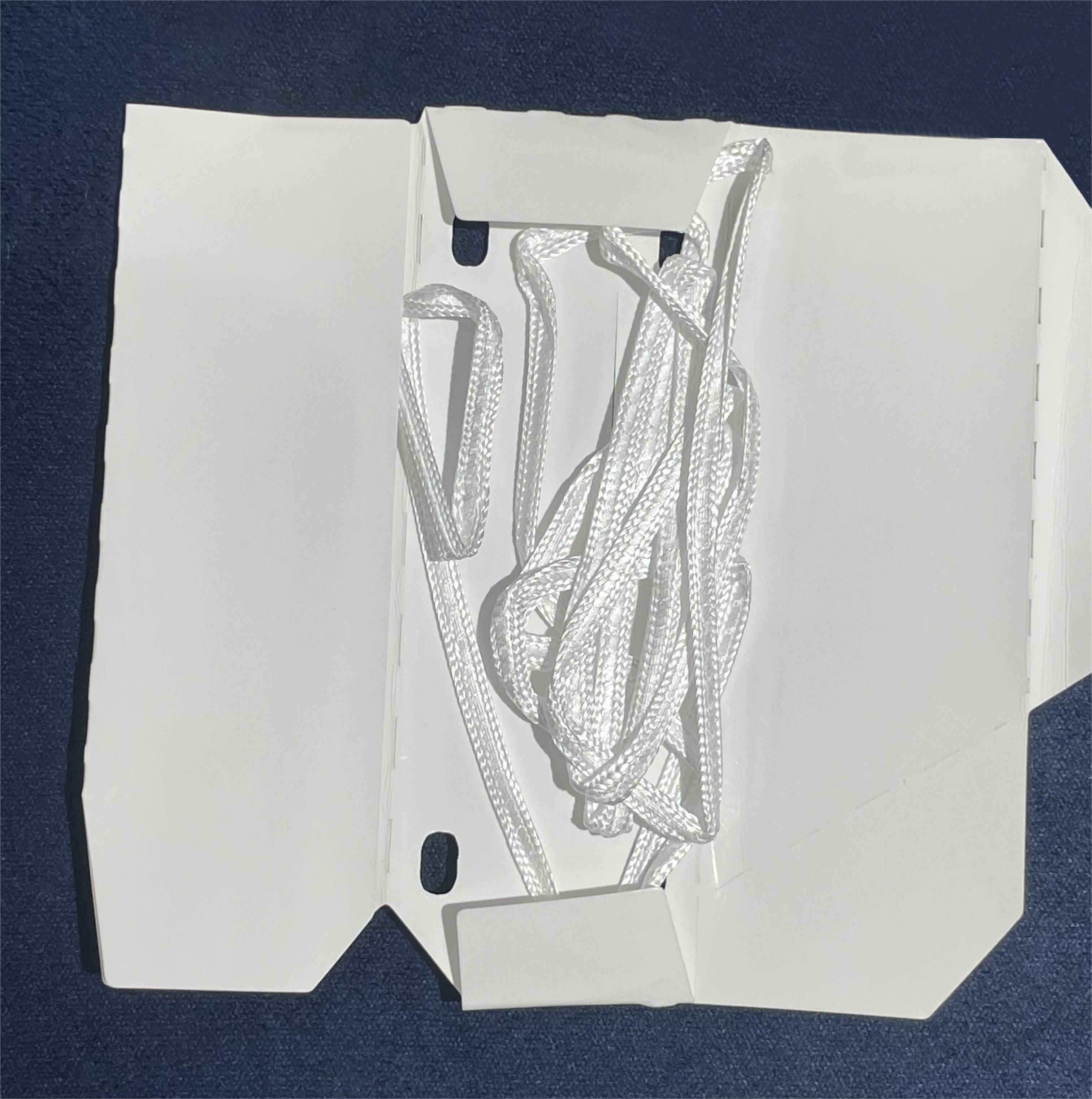 Suture en poly&eacute;thyl&egrave;ne