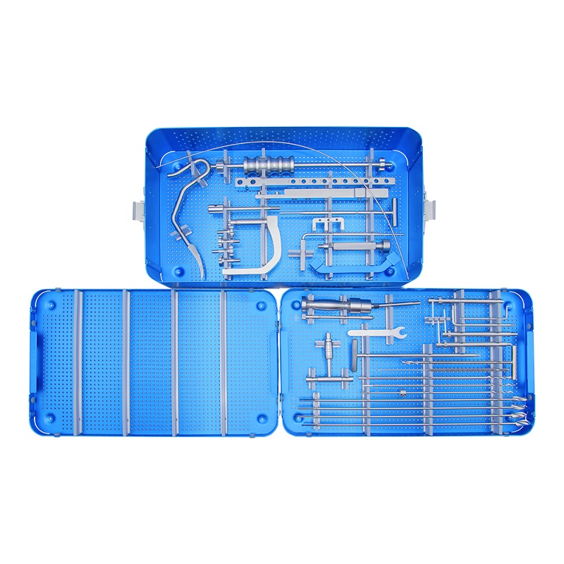 Ensemble d\'instruments pour clou intramédullaire fémoral