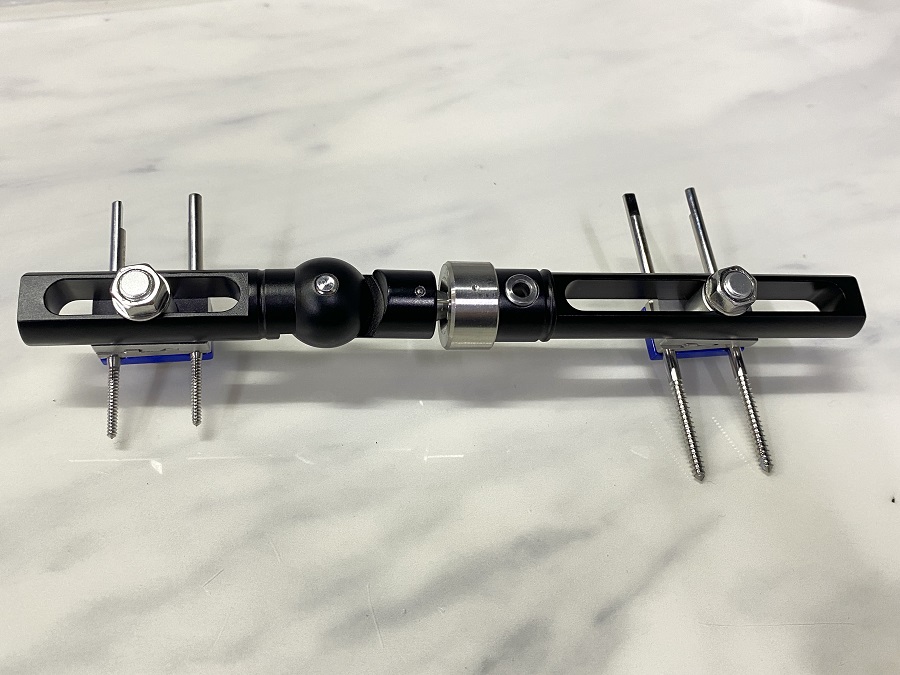 Fixateur externe des articulations du poignet