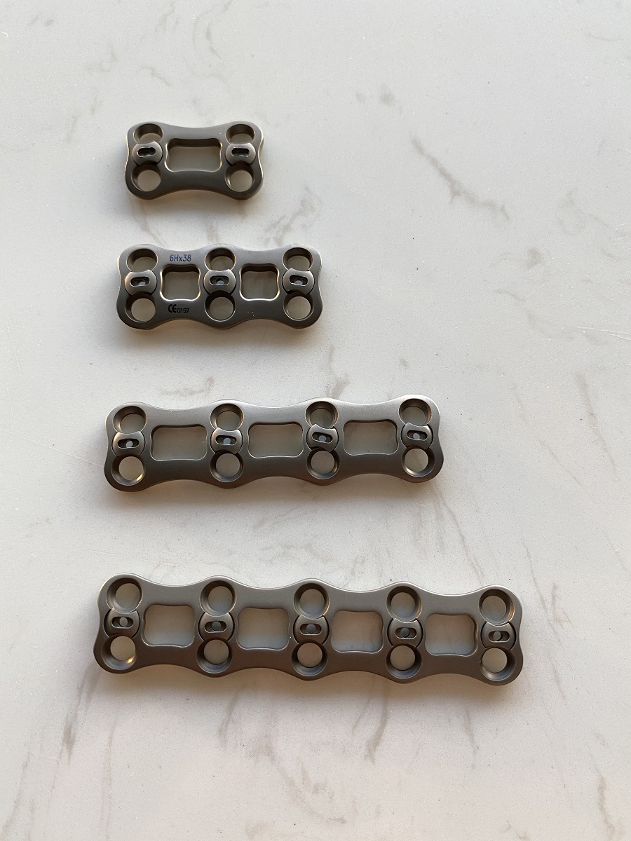 Plaque cervicale ant&eacute;rieure