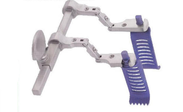 Écarteur cervical micro-invasif