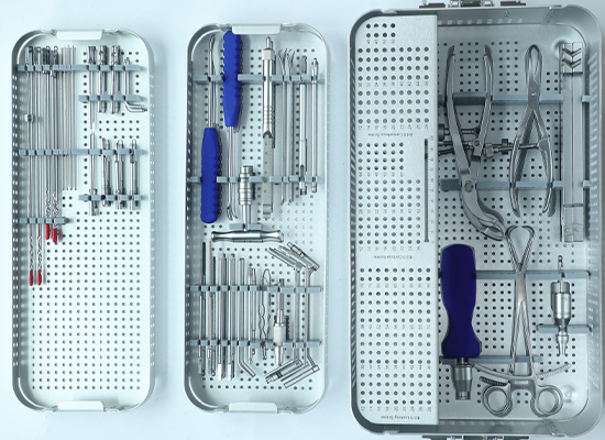 czmeditech-thoracic-rib-fixation-instrument-set-tray-01