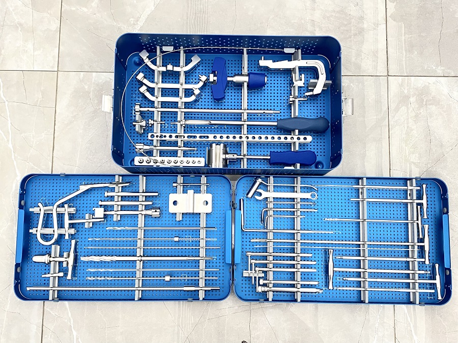 Ensemble d'instruments pour clou intram&eacute;dullaire tibial Expert