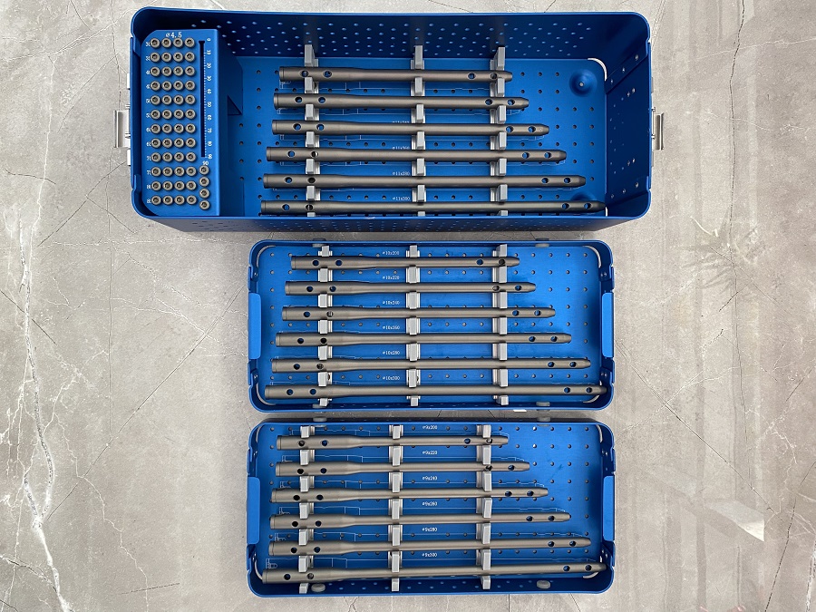 Bo&icirc;te &agrave; clous f&eacute;moraux invers&eacute;s