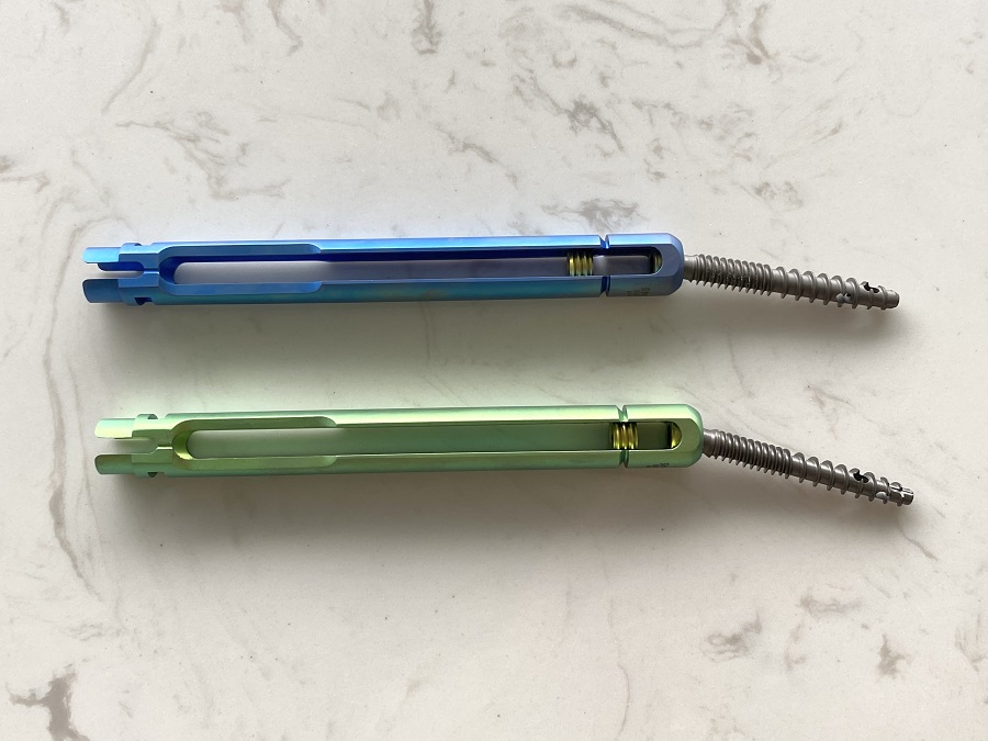 Vis rachidienne mini-invasive