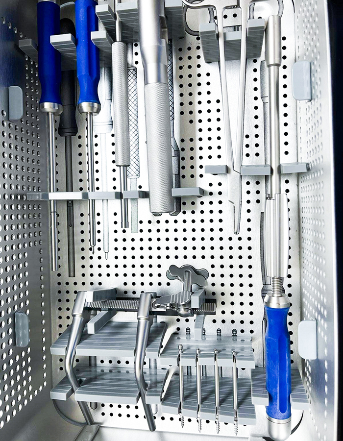 Ensemble d'instruments pour cage cervicale Uni-C, plateau deux